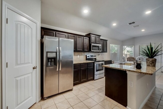 Building Photo - 8244 Brashear Trl