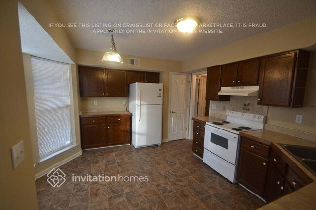 Building Photo - 1803 Golden Heights Ct