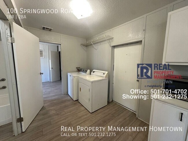 Building Photo - 100 Springwood Rd