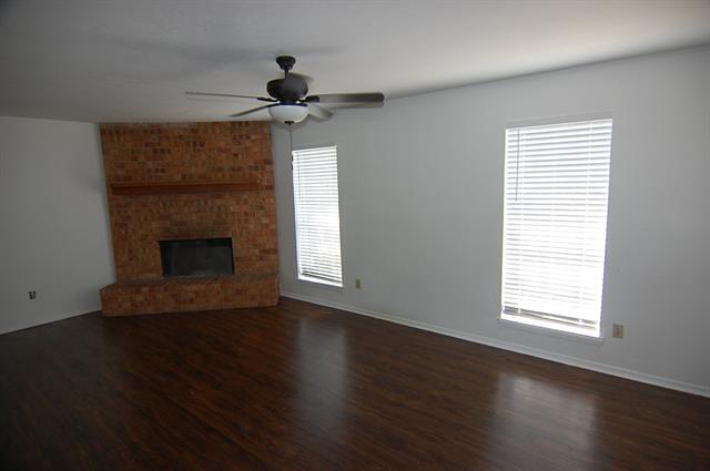 Building Photo - 4801 Woodland Park Blvd
