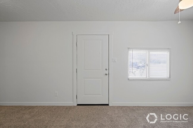Building Photo - 457 N 100 E