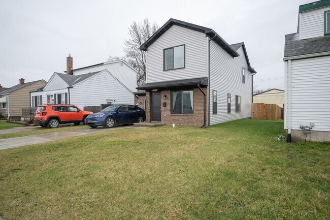 Foto del edificio - Spacious 4BR/2.5BTH House in Roseville