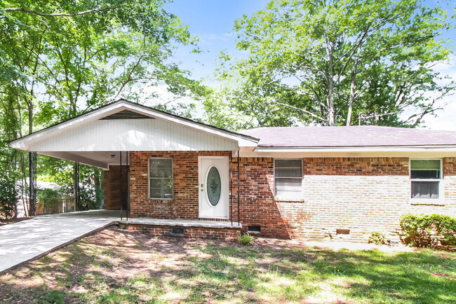 Building Photo - 5141 Hillside Dr NW
