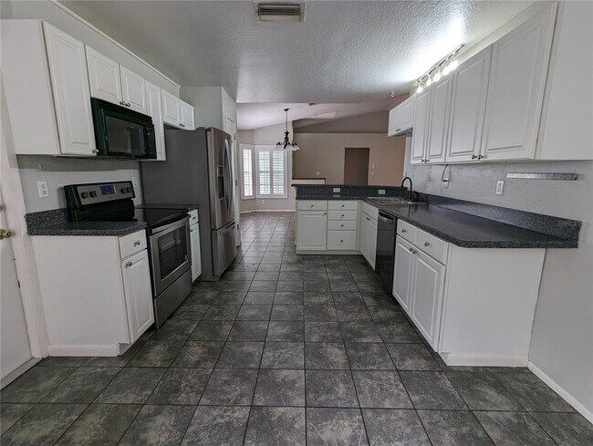 Building Photo - 8099 Rhanbuoy Rd