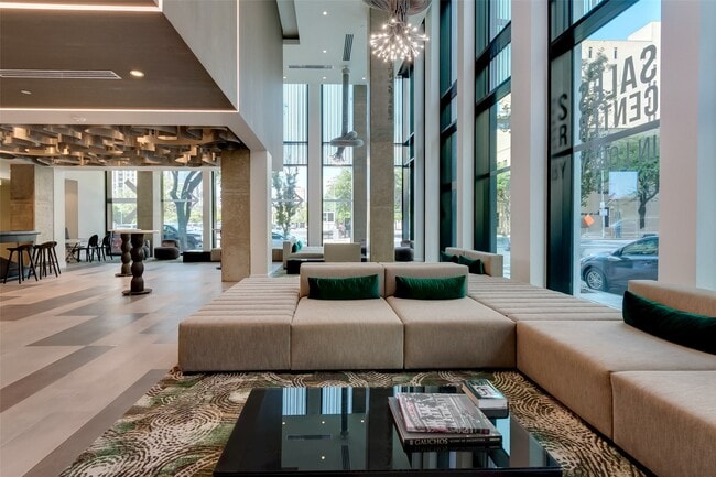 Foto del edificio - 1211 Caroline St