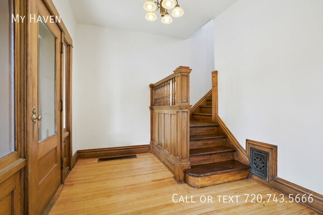Building Photo - 2915 E 14th Ave