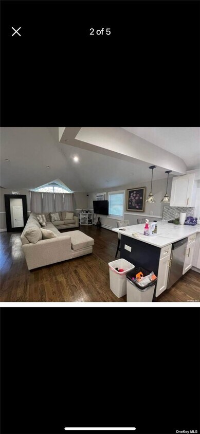Foto del edificio - 219-24 143rd Rd