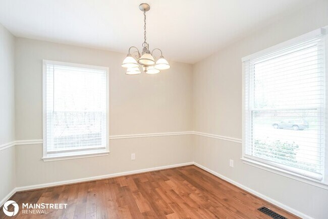 Foto del edificio - 3215 Copthorne Dr, Greensboro, NC 27410
