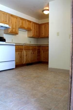 Kitchen - 158 Adams St