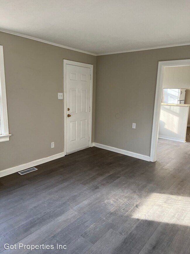 2 br, 1 bath House 7121 Seymour Dr. House Rental in Flordell Hills