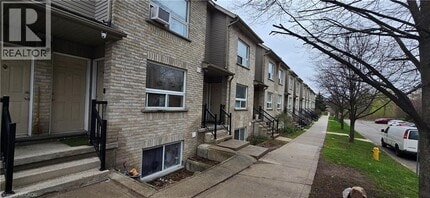 Building Photo - 5 Highland Rd W