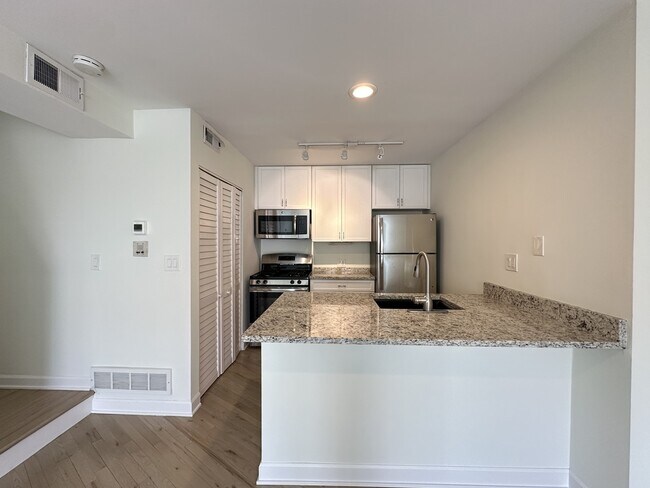 Foto del edificio - 853 W Grace St