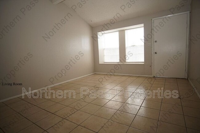 Foto del edificio - 2917 E Glen Dr