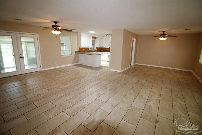 Building Photo - 11640 Chanticleer Dr