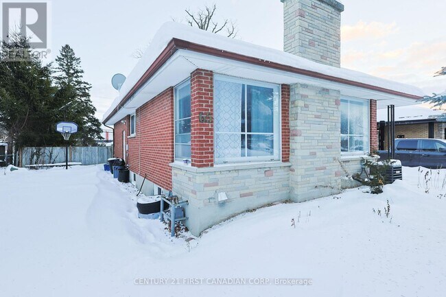 Building Photo - 65 Irving Pl