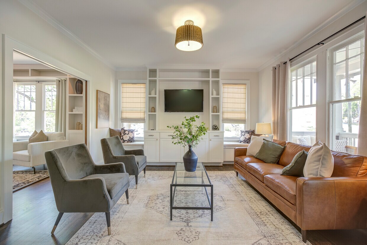 Foto principal - 429 W Park Ave