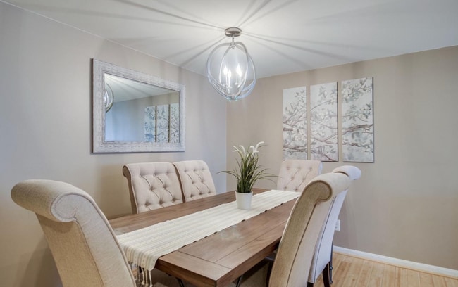 Building Photo - 1295 N Van Dorn St