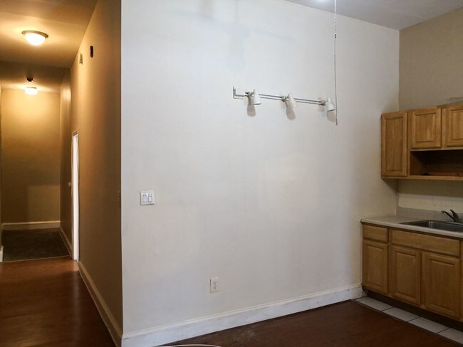 Foto del edificio - 6734 Torresdale Ave 1st floor