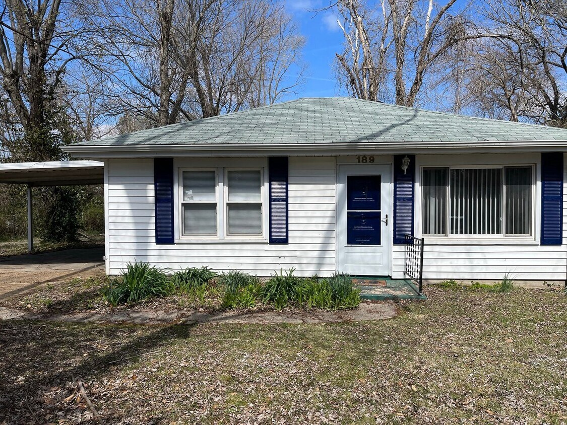 Primary Photo - 3 Bedroom 1 bath Bungalow