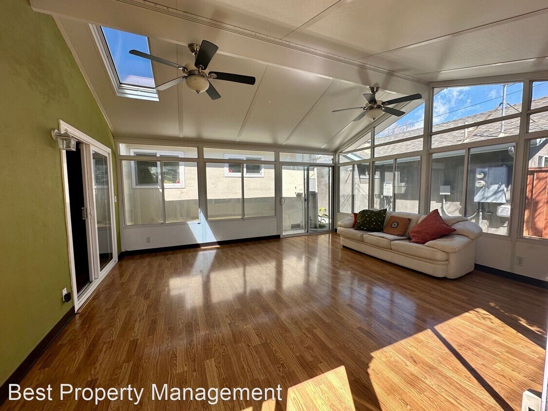 Primary Photo - 3 br, 2 bath House - 4792 Mowry Ave.