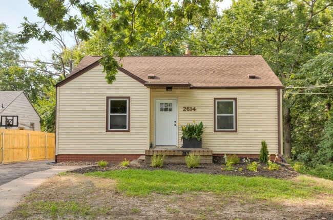 Building Photo - 2614 Adams Ave