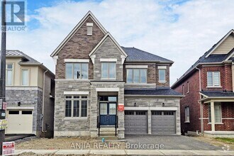 Building Photo - 86 Angus Morton Cres