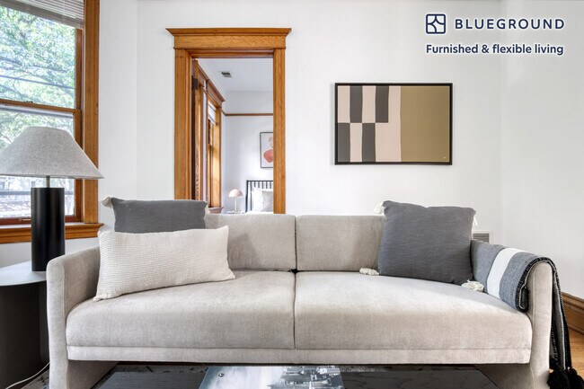 Foto del edificio - 3135 N Clifton Ave
