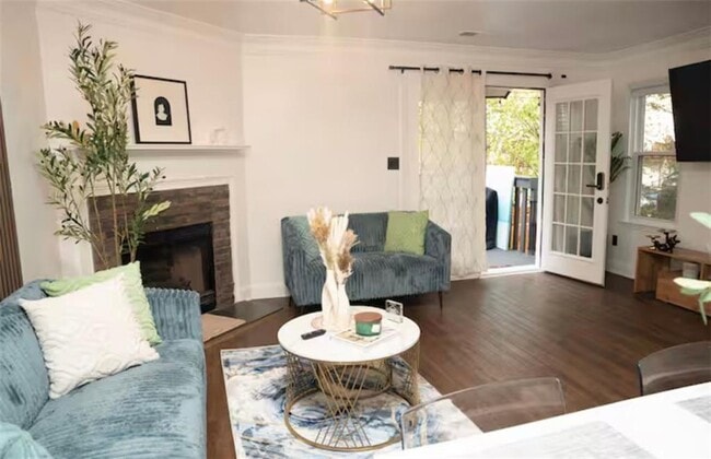 Building Photo - 144 Willow Stream Ct