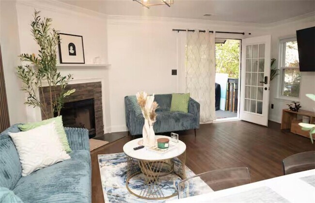 Foto del edificio - 144 Willow Stream Ct