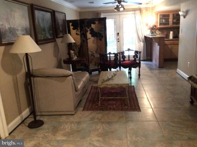 Foto del edificio - 1119 Morningwood Ln