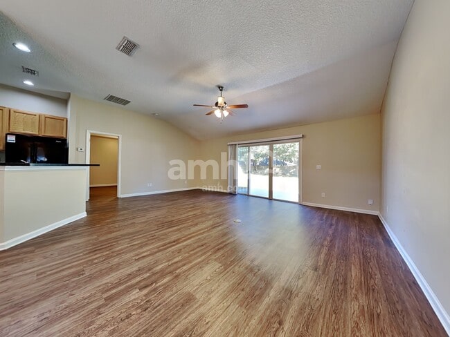 Building Photo - 86106 Knotted Oak Way