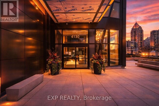 Photo du bâtiment - 4130 Parkside Village Dr