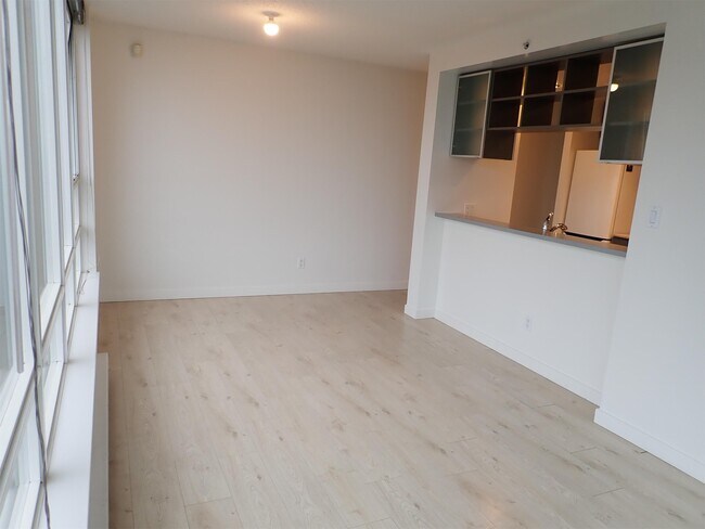 Photo du bâtiment - 928 Beatty St