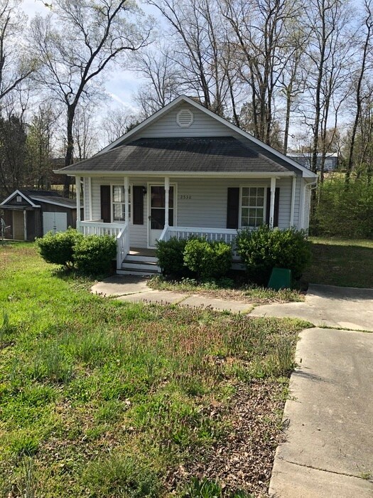 Primary Photo - 2530 Scott St