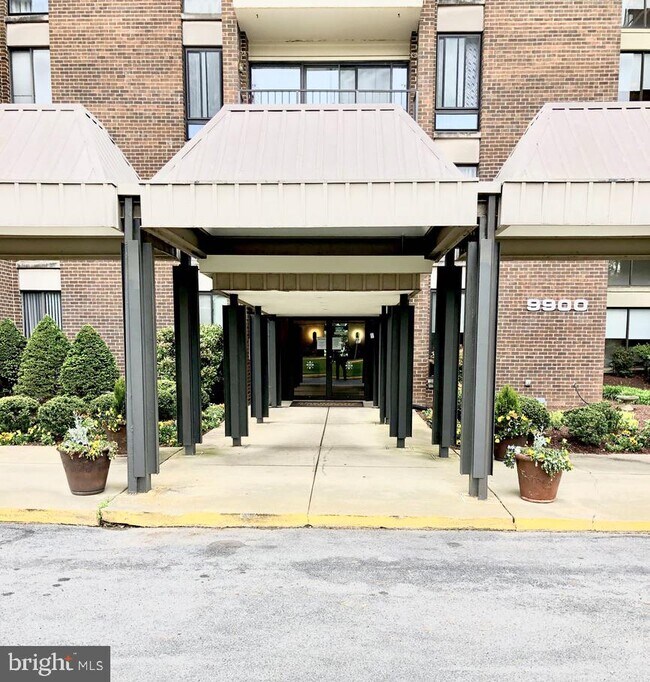 Foto del edificio - 9900 Georgia Ave