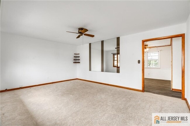 Foto del edificio - 1474 Huron Rd