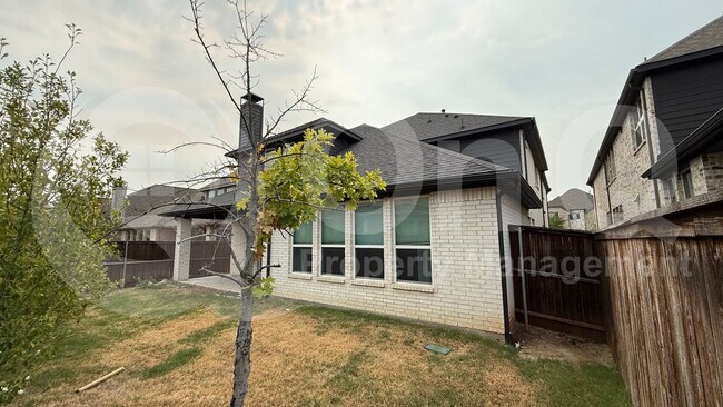 Building Photo - 4432 Tall Knight Ln