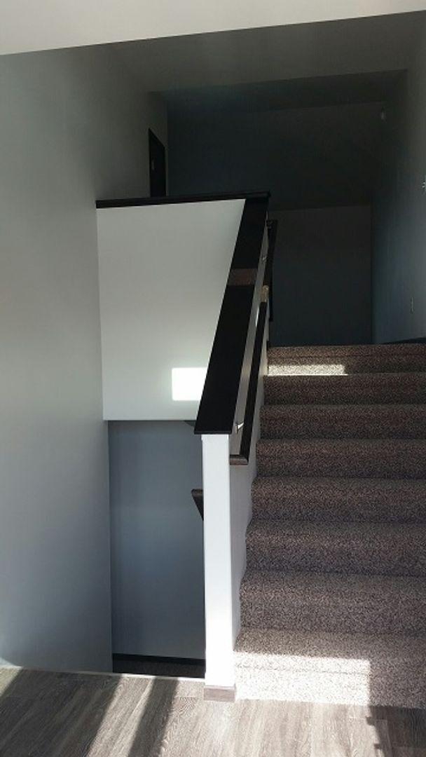 Building Photo - Goldenwood 3 Bedroom/ 2 bathroom Twinhome