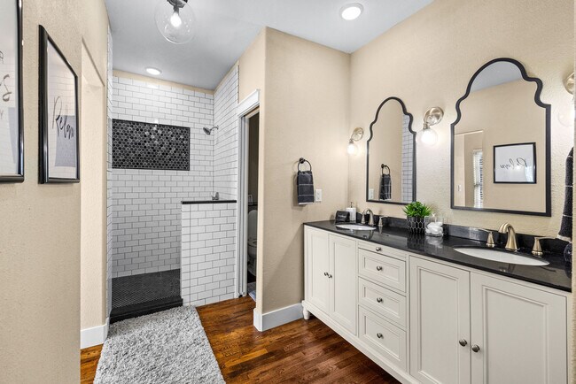Foto del edificio - 521 W Chestnut St