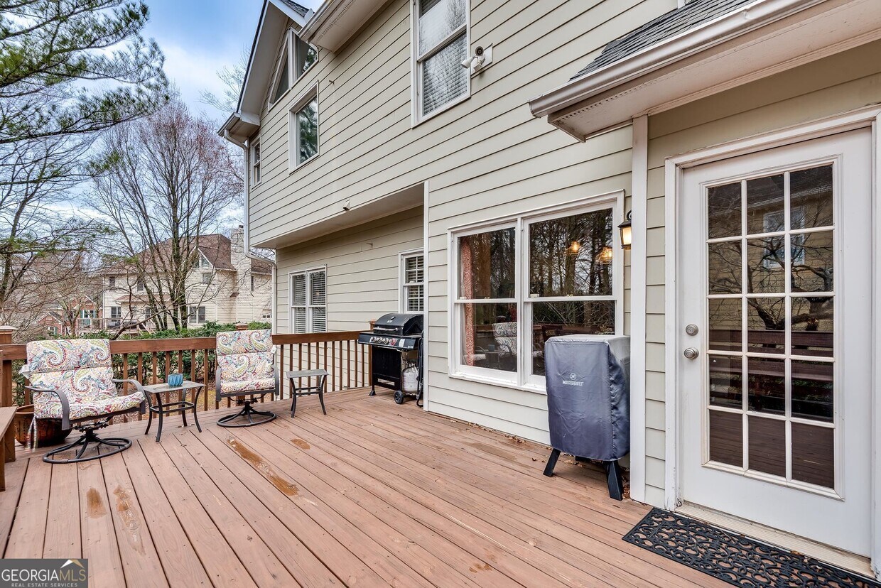Primary Photo - 1596 Ridge Point Ct NW