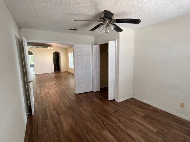 Foto del edificio - 4434 Brookdale Ct