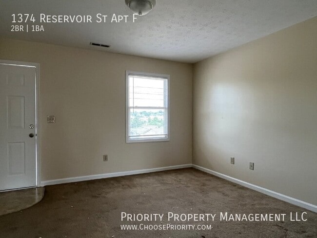 Foto del edificio - 1374 Reservoir St