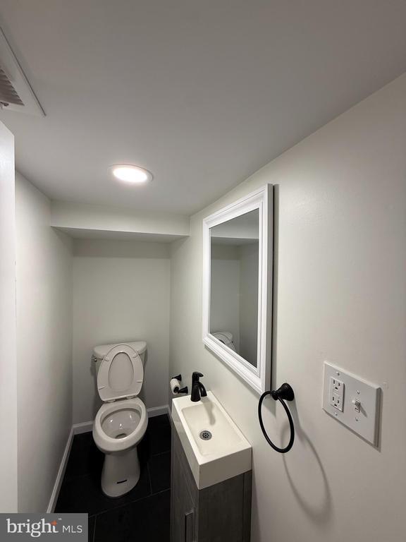 Foto del edificio - 4619 Silverwood St