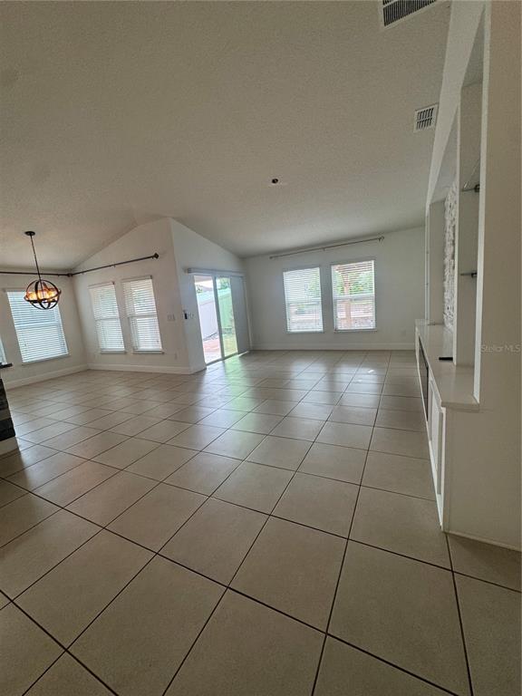 Foto del edificio - 1215 Garrett Gilliam Dr