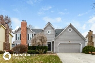 Building Photo - 1624 NE Debonair Dr