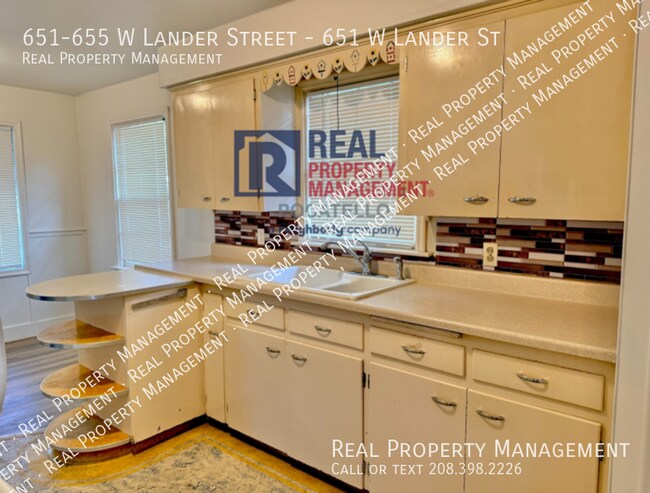 Foto del edificio - 651-655 W Lander Street-651 W Lander St