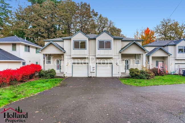 Building Photo - 3060-3062 Lazy River Dr