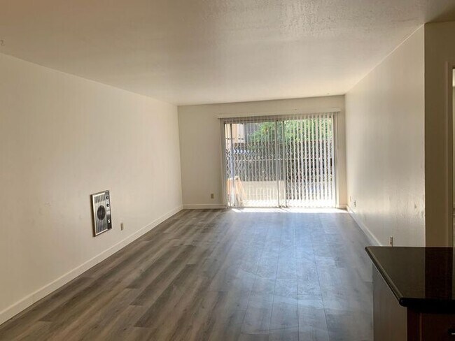 Foto del edificio - 121 41st St
