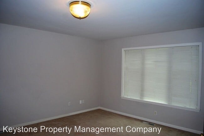 Building Photo - 3 br, 3.5 bath House - 602 N 1st Avenue