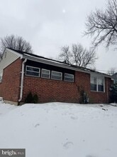 Building Photo - 633 New Jersey Ave NE